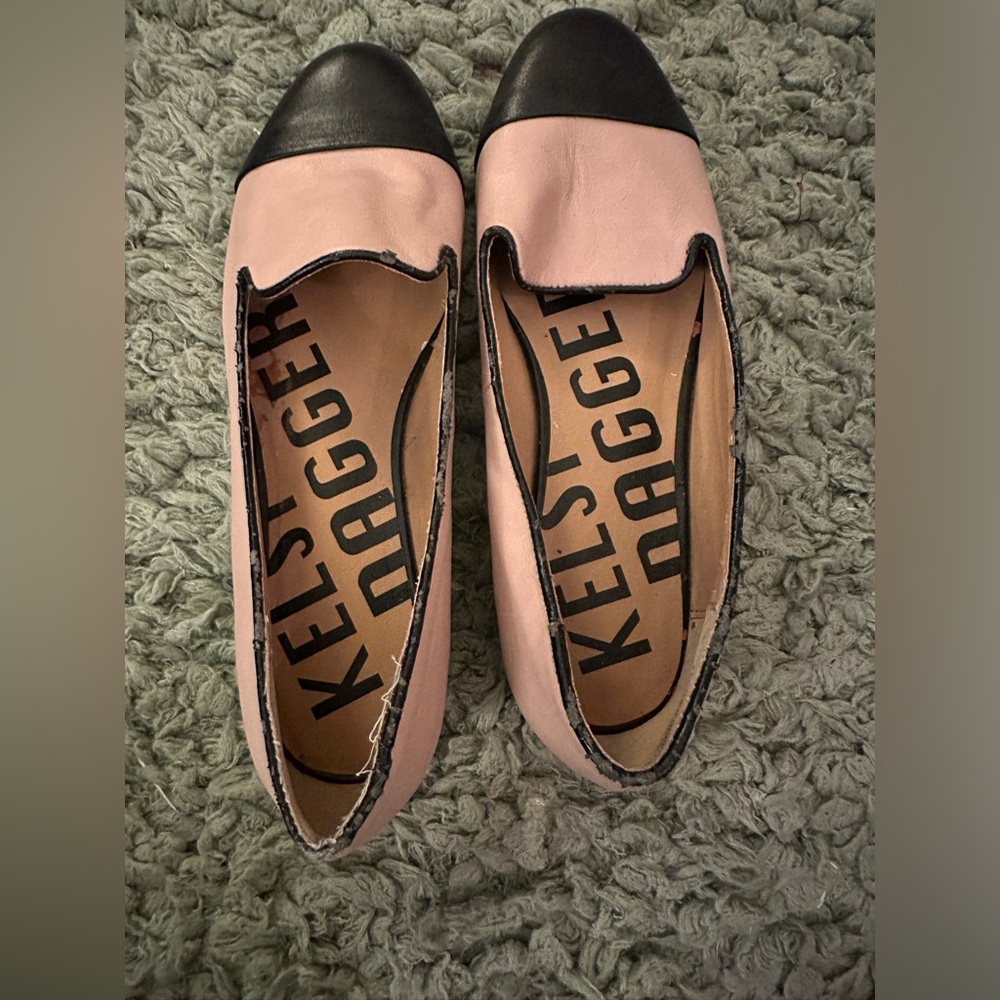 Kelsi Dagger Nude and Black Loafers Size 6.5